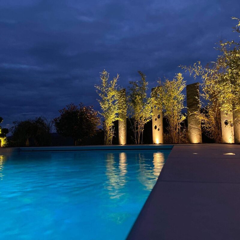 Piscine miroir ou &agrave; d&eacute;bordement : quelles diff&eacute;rences et quel int&eacute;r&ecirc;t ? Rouffach